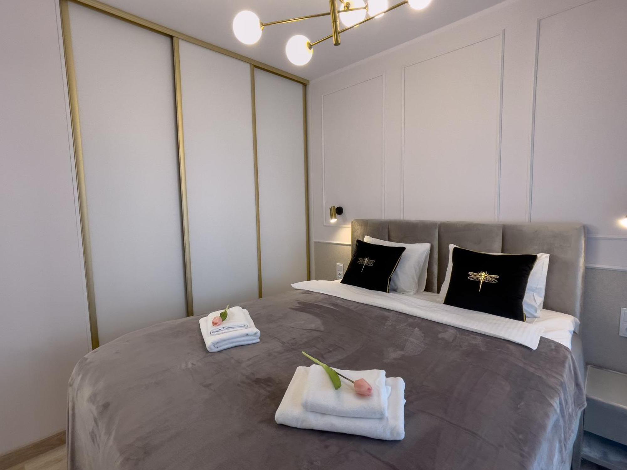 Urban Apartments Luxury Opolska 10 No 29, Free Garage, Self Check-In Katowice Bagian luar foto