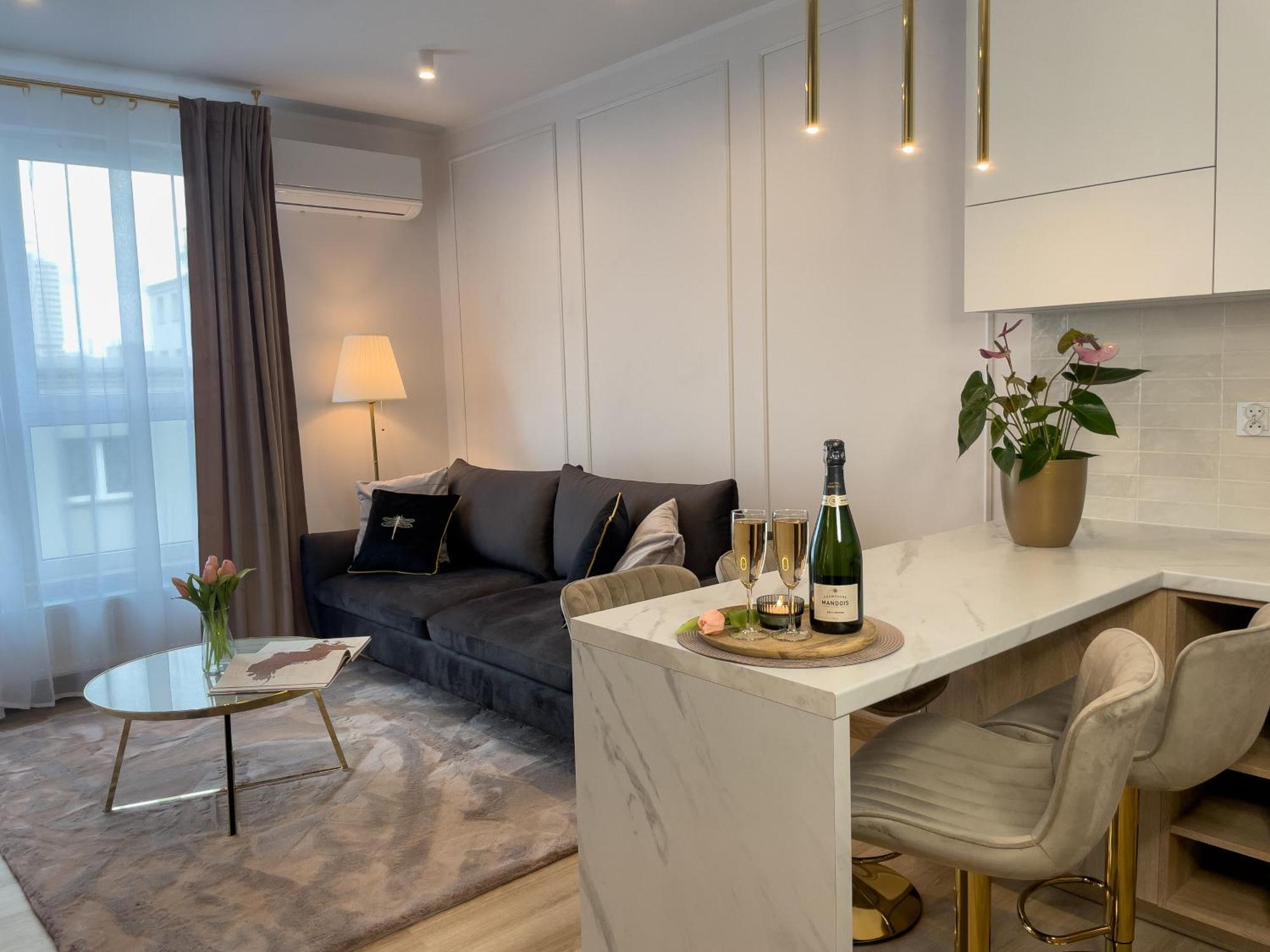 Urban Apartments Luxury Opolska 10 No 29, Free Garage, Self Check-In Katowice Bagian luar foto